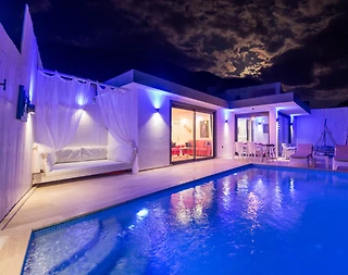 Kaş Bezirgan'da Muhteşem Deniz Manzaralı, Özel Havuzlu, Kiralık Villa - 1