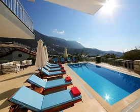 Kalkan'da Deniz Manzaralı, Özel Havuzlu, Merkezi Konumda Villa - 3