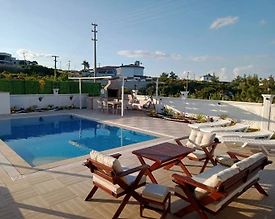 Didim Ak-Yeniköy'de Kalabalık Ailelere Uygun, Özel Havuzlu, Lüks Villa - 2