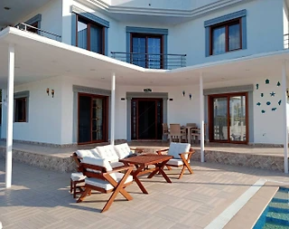 Didim Ak-Yeniköy'de Kalabalık Ailelere Uygun, Özel Havuzlu, Lüks Villa - 2