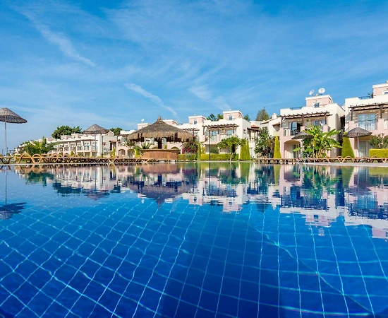 Didim Akbük'te Deniz Manzaralı, Tesis İçerisinde, Kiralık Dubleks Ev - 1