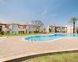 Didim Akbük'te Denize Sıfır Konumda, Ortak Havuzlu, Konforlu Daire - 3