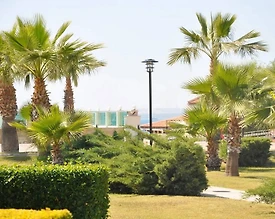 Didim Akbük'te Denize Sıfır Konumda, Konforlu, Bahçeli Yazlık Ev - 2