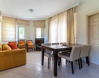 Didim Akbük'te Denize Sıfır, Özel Plajlı, 3+1 Kiralık Villa - 5