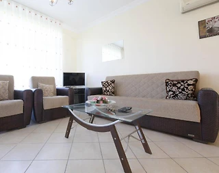 Didim Akbük'te Denize Sıfır, Özel Plajlı, Tesiste, Bahçeli Tatil Evi - 3