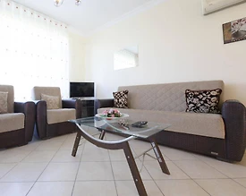 Didim Akbük'te Denize Sıfır, Özel Plajlı, Tesiste, Bahçeli Tatil Evi - 3