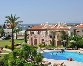 Didim Akbük'te Denize Sıfır, Ortak Havuzlu, Tatil Evi - 2