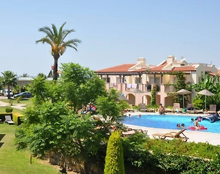 Didim Akbük'te Denize Sıfır, Ortak Havuzlu, Tatil Evi - 1
