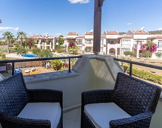 Didim Akbük'te Modern Tasarımlı, Tesis İçerisinde, Kiralık Dubleks Ev - 2