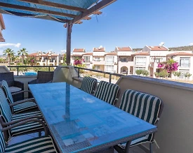 Didim Akbük'te Modern Tasarımlı, Tesis İçerisinde, Kiralık Dubleks Ev - 3