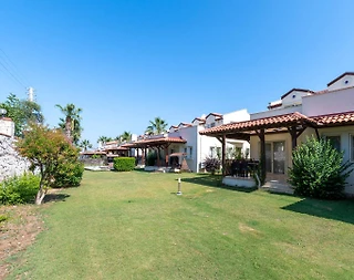 Didim Akbük'te Tesis İçerisinde, 3+1, Bahçeli Villa - 2