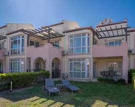 Didim Akbük'te Plajlı Tesis İçerisinde, Ortak Havuzlu, Kiralık Daire - 2