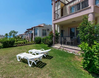 Didim Akbük'te Plajlı Tesis İçerisinde, Ortak Havuzlu, Kiralık Daire - 2
