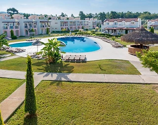 Didim Akbük'te Site İçerisinde, Deniz ve Havuz Manzaralı, 3+1 Villa - 1