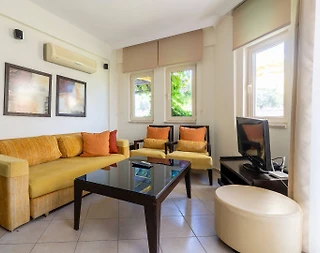 Didim Akbük'te Tesis İçerisinde, 3+1, Bahçeli Villa - 5