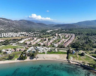Didim Akbük'te Tesis İçerisinde, Ortak Havuzlu, 3+1 Villa - 2