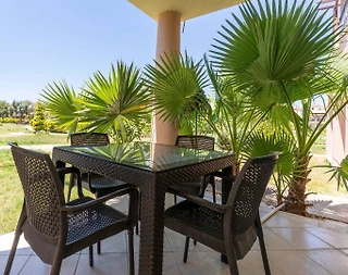 Didim Akbük'te Tesis İçerisinde, Ortak Havuzlu, 3+1 Villa - 3