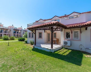 Didim Akbük'te Tesis İçerisinde, 3+1, Bahçeli Villa - 4