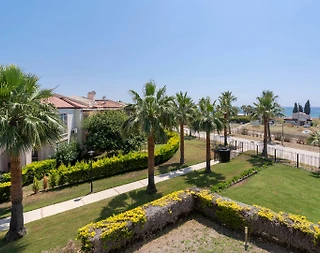 Didim Akbük'te Tesis İçerisinde, Denize Sıfır, 2+1 Daire - 2