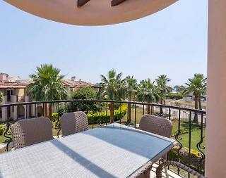 Didim Akbük'te Tesis İçerisinde, Denize Sıfır, 2+1 Daire - 1