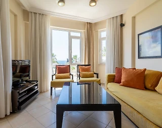 Didim Akbük'te Tesis İçerisinde, Denize Sıfır, 2+1 Daire - 4