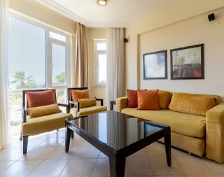 Didim Akbük'te Tesis İçerisinde, Denize Sıfır, 2+1 Daire - 5