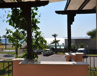 Didim Akbük'te Tesis İçerisinde, Denize Sıfır, 2+1 Daire - 4