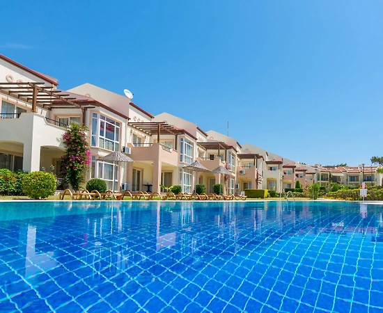 Didim Akbük'te Tesis İçerisinde, Denize Sıfır, 3+1 Daire - 1