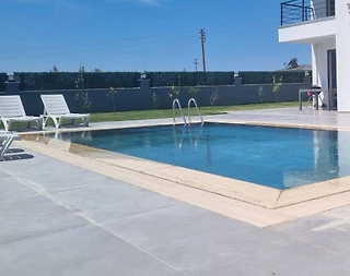 Didim Yeniköy'de Sakin Konumda, Özel Havuzlu, 10 Kişilik Villa - 3