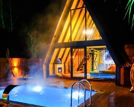 Sapanca İstanbuldere'de Geniş Bahçeli, Dış Jakuzili, Kiralık Bungalov - 2