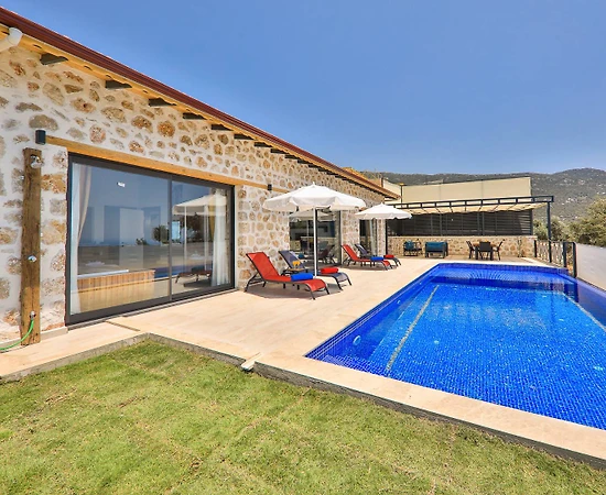 Kaş İslamlar'da Çekirdek Ailelere Uygun, Özel Havuzlu, Otantik Villa - 1