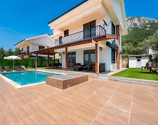 Fethiye Yeşilüzümlü'de Sakin Konumda, Özel Havuzlu, Kiralık Villa - 4