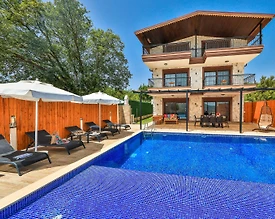 Kaş Pınarbaşı'nda Sakin Konumda, Özel Havuzlu, Modern Villa - 2