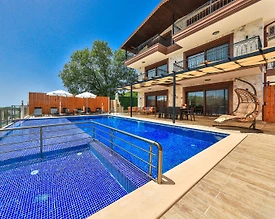 Kaş Pınarbaşı'nda Sakin Konumda, Özel Havuzlu, Modern Villa - 3