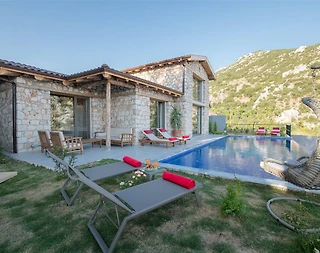 Kaş İslamlar'da Enfes Doğa Manzaralı, Özel Havuzlu, Konforlu Villa - 2