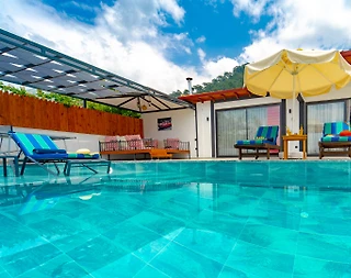 Kaş İslamlar'da Küçük Ailelere Uygun, Özel Havuzlu, Modern Villa - 1