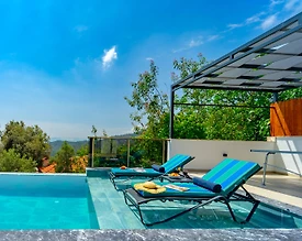 Kaş İslamlar'da Küçük Ailelere Uygun, Özel Havuzlu, Modern Villa - 2