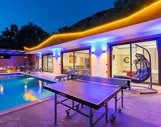 Kaş İslamlar'da Çekirdek Ailelere Uygun, Modern Tasarımlı Villa - 2