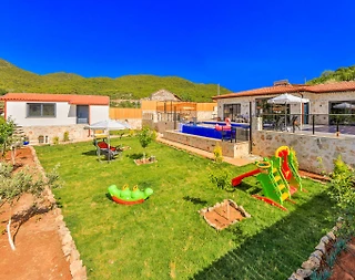 Kaş Belenli'de Enfes Doğa İçerisinde, Özel Havuzlu, Kiralık Villa - 2