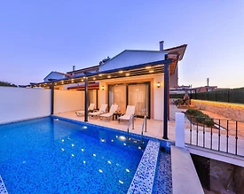 Kaş Andifli'de Çekirdek Ailelere Uygun, Özel Havuzlu, Modern Villa - 2