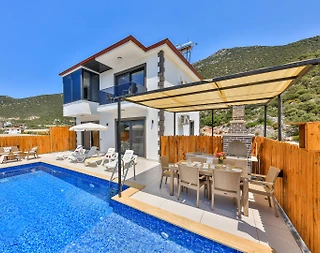 Kaş Belenli'de Panoramik Deniz Manzaralı, Özel Havuzlu, Lüks Villa - 1