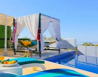 Kaş İslamlar'da Göz Alıcı Doğa İçerisinde, Özel Havuzlu, Şık Villa - 4