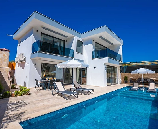 Kaş Bezirgan'da Çekirdek Ailelere Uygun, Özel Havuzlu, Modern Villa - 1