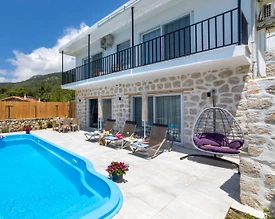 Kaş İslamlar'da Sakin Konumda, Özel Havuzlu, Kiralık Villa - 2