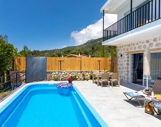 Kaş İslamlar'da Sakin Konumda, Özel Havuzlu, Kiralık Villa - 5