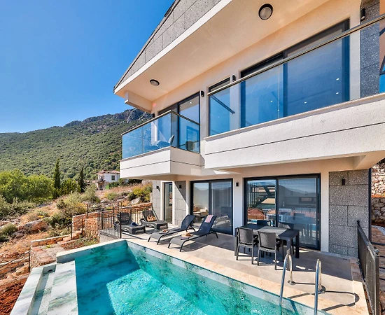 Kaş Çukurbağ'da Nezih Konumda, Özel Havuzlu, Ferah Villa - 1