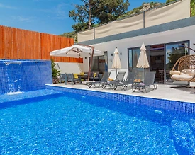 Kaş İslamlar'da Sakin Konumda, Özel Havuzlu, Modern Villa - 3