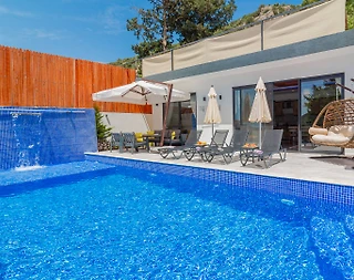Kaş İslamlar'da Sakin Konumda, Özel Havuzlu, Modern Villa - 3
