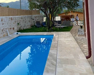 Kaş Andifli'de Yemyeşil Bahçeli, Özel Havuzlu, Ferah Villa - 4