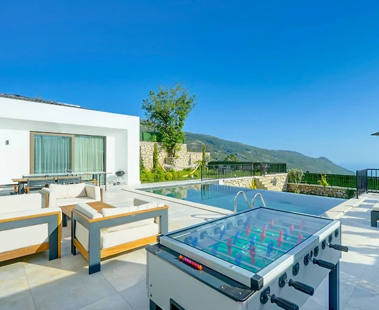 Kaş İslamlar'da Muhteşem Deniz Manzaralı, Çift Jakuzili Lüks Villa - 1